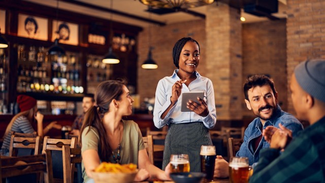 Cómo motivar a tu equipo de sala sin aumentar costes